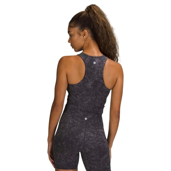 Lululemon Invigorate Training Tank
Top Denim Wash Dusky Lavender Black, Size 0 - Picture 2 of 8